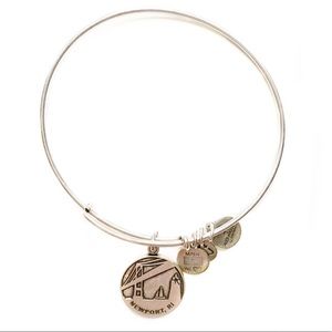 Newport Rhode Island Alex and Ani